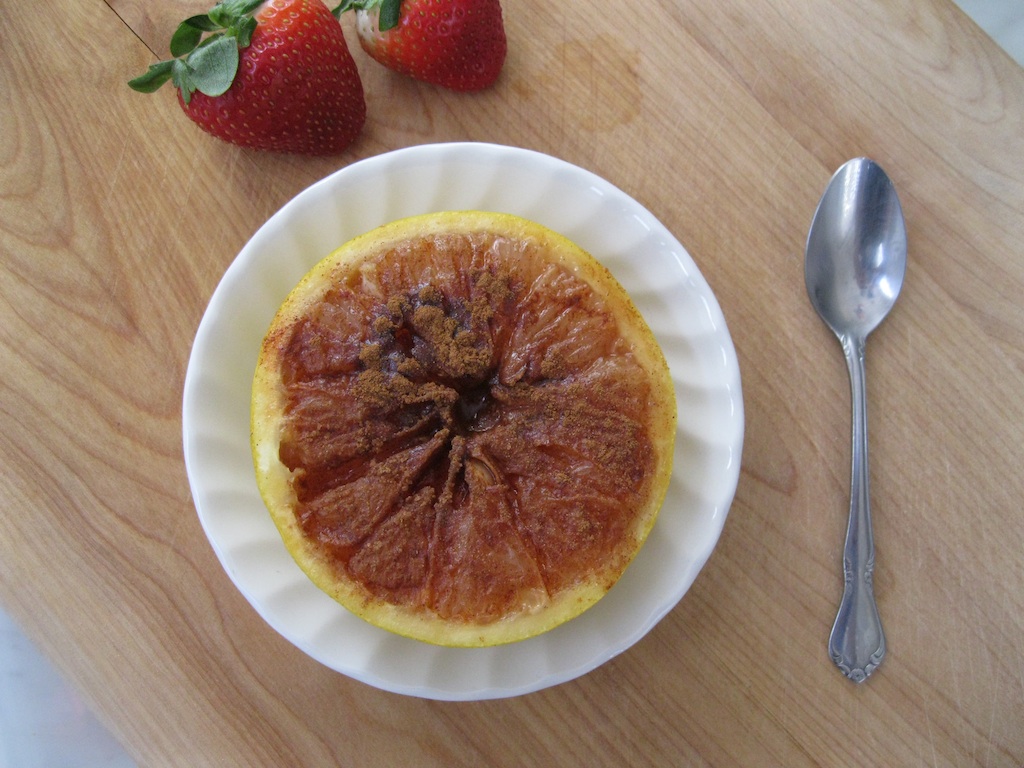 Broiled Grapefruit with Cinnamon-Brown Sugar and Ginger Broiled Grapefruit with Cinnamon-Brown Sugar and Ginger